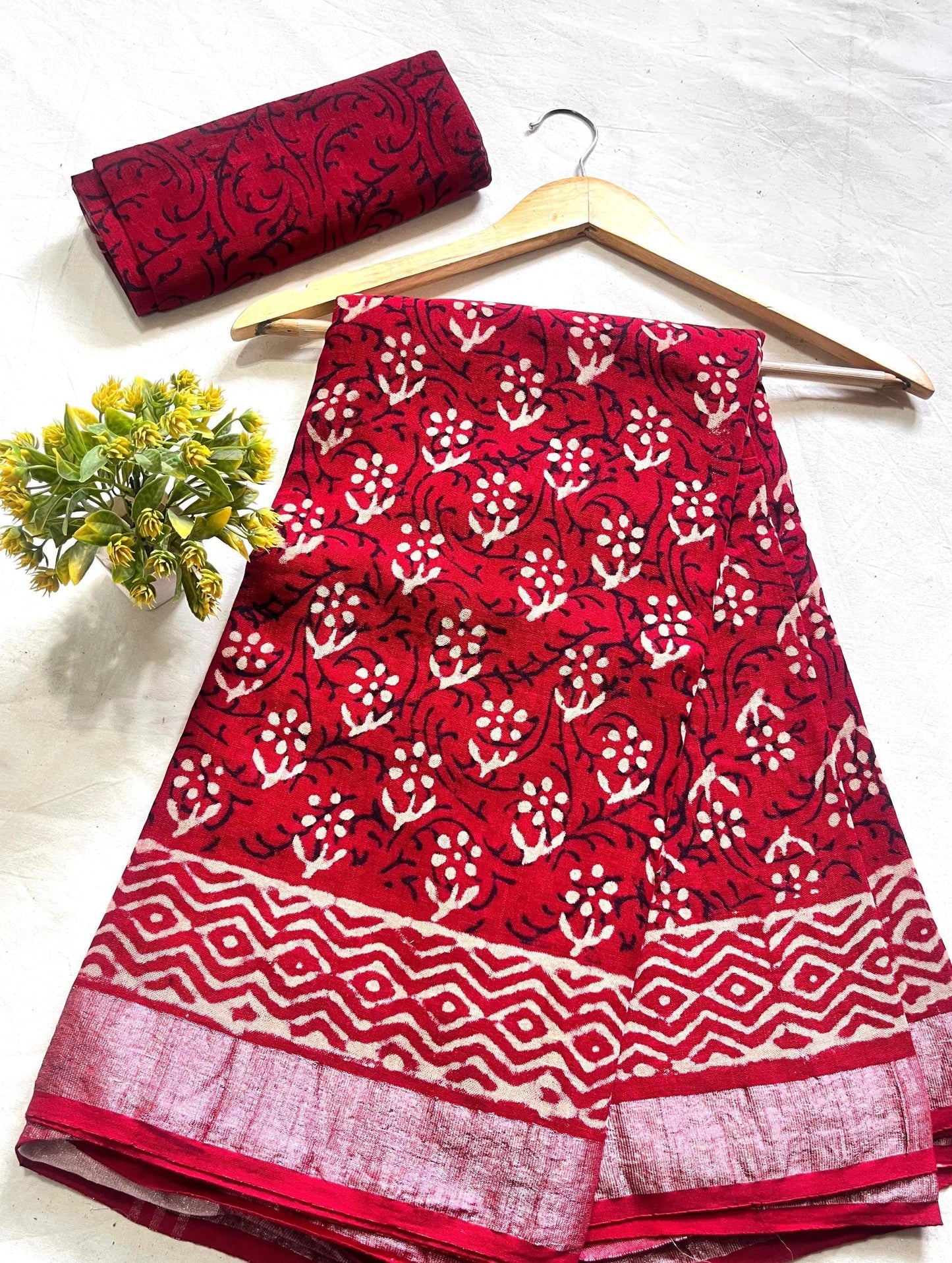 Maroon Small Floral Booty Saree – Handcrafted cotton linen handblock printed saree wholesale for designers and boutiques