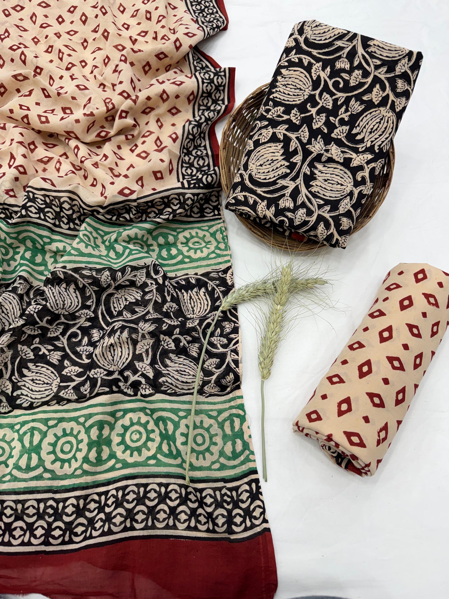 Cotton Mul Handblock Printed Dress Material Set Wholesale – MOQ 6 Pcs Assorted | Fabtexs