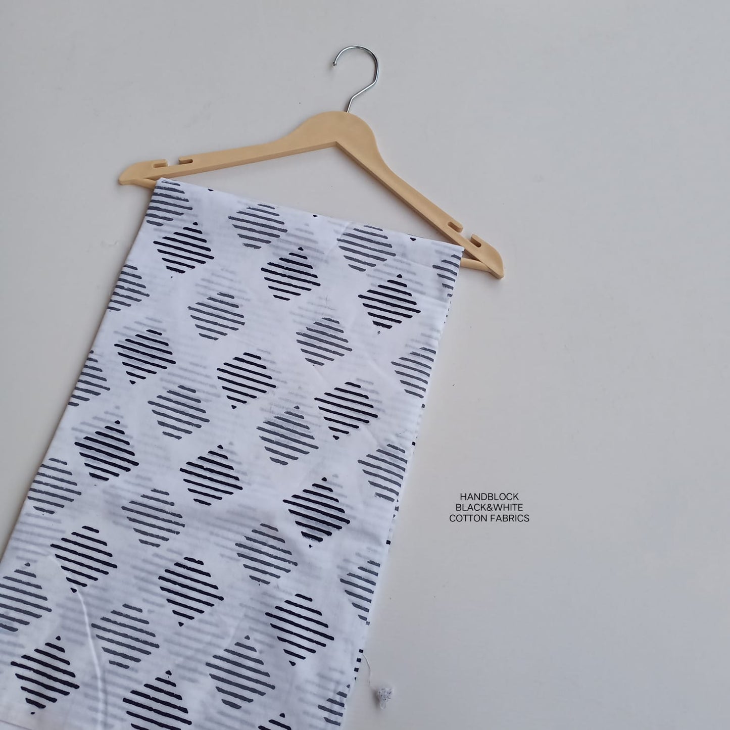 Hand Brush Printed Cotton Fabric Wholesale – Artisan Brush Painted Fabric