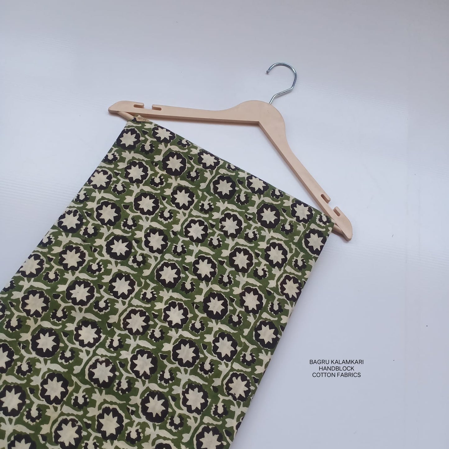 Wholesale Bagru Fabric – Pure Cotton Handblock Butti Print Fabric