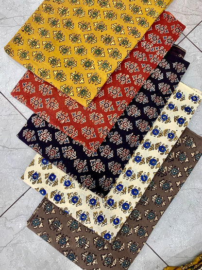 Indigo zig-zag Ajrakh handblock pure cotton fabric for wholesale buyers – traditional Kutch craftsmanship by Fabtexs