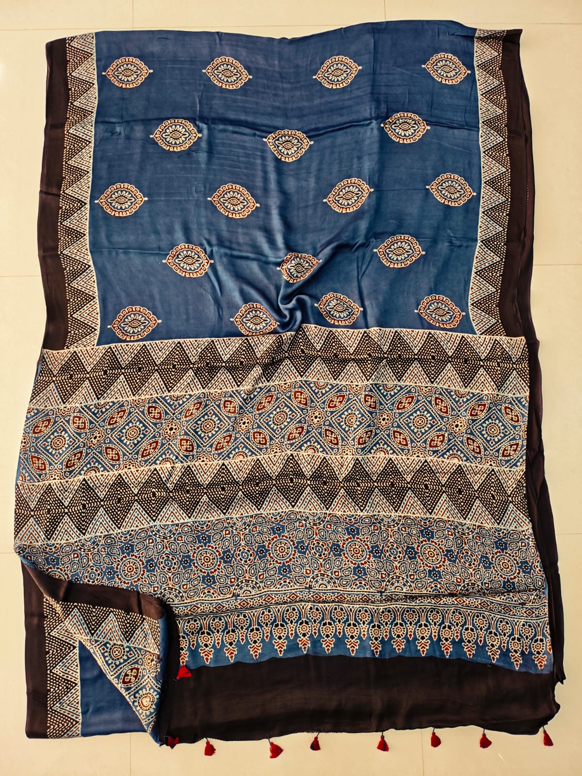 Red Floral Jaal Butta Ajrakh Handblock Printed Saree – Modal Silk Kutch Gujarat Textile Manufacturer