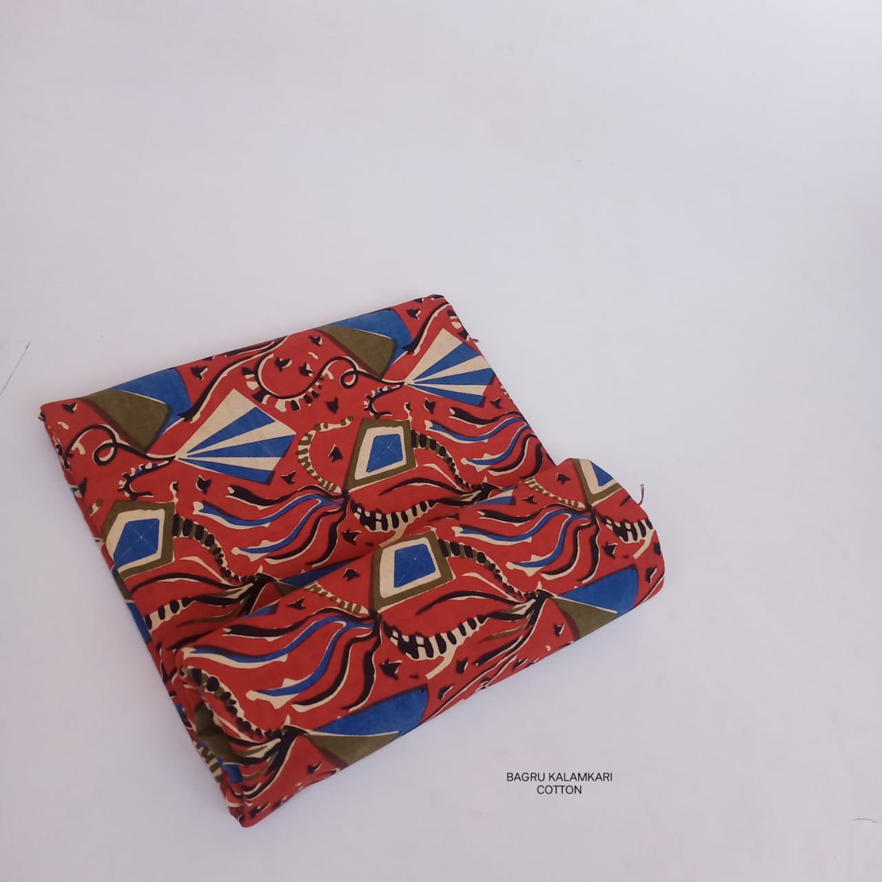 Madder red kite motif Bagru handblock printed cotton fabric wholesale