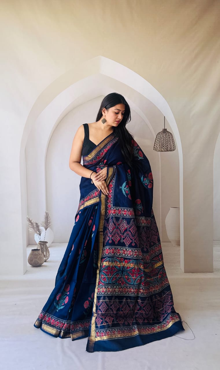 Black Maheshwari Silk Handblock Printed Saree with Geometrical and Paisley Boota in Pallu – Wholesale Silk Saree