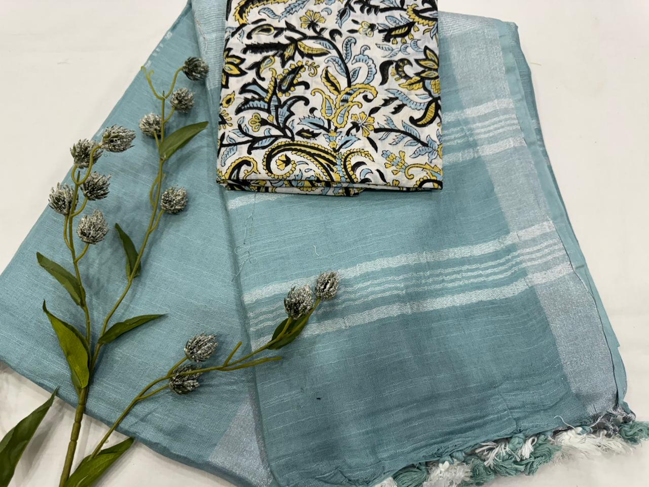 Plain Cotton Linen Saree Wholesale in Grey – Lightweight Handcrafted Designer Linen Saree for Boutiques & Retailers | Fabtexs