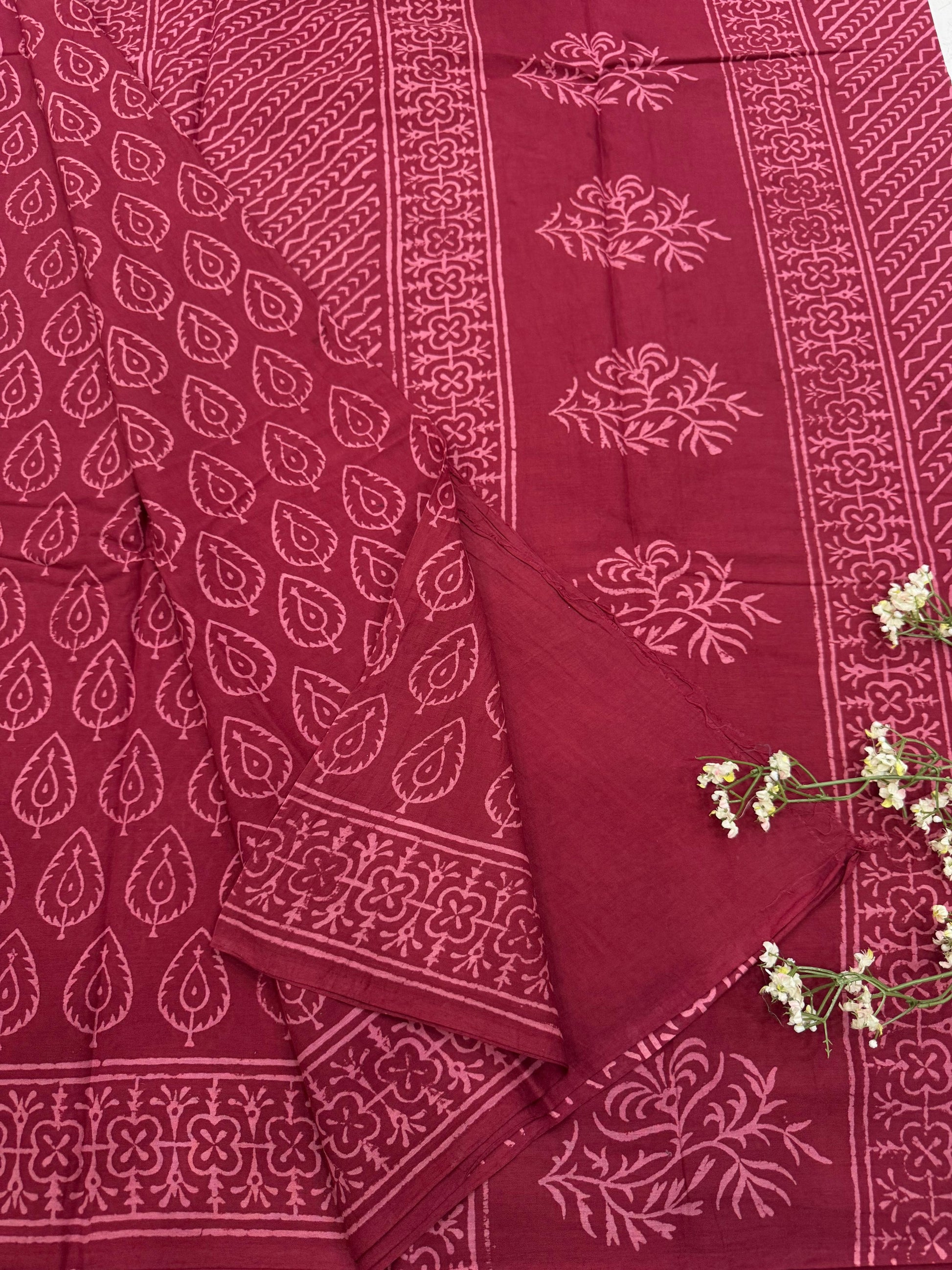 Maroon Butti Cotton Mul Saree – Handcrafted Designer Wholesale Saree for Boutiques