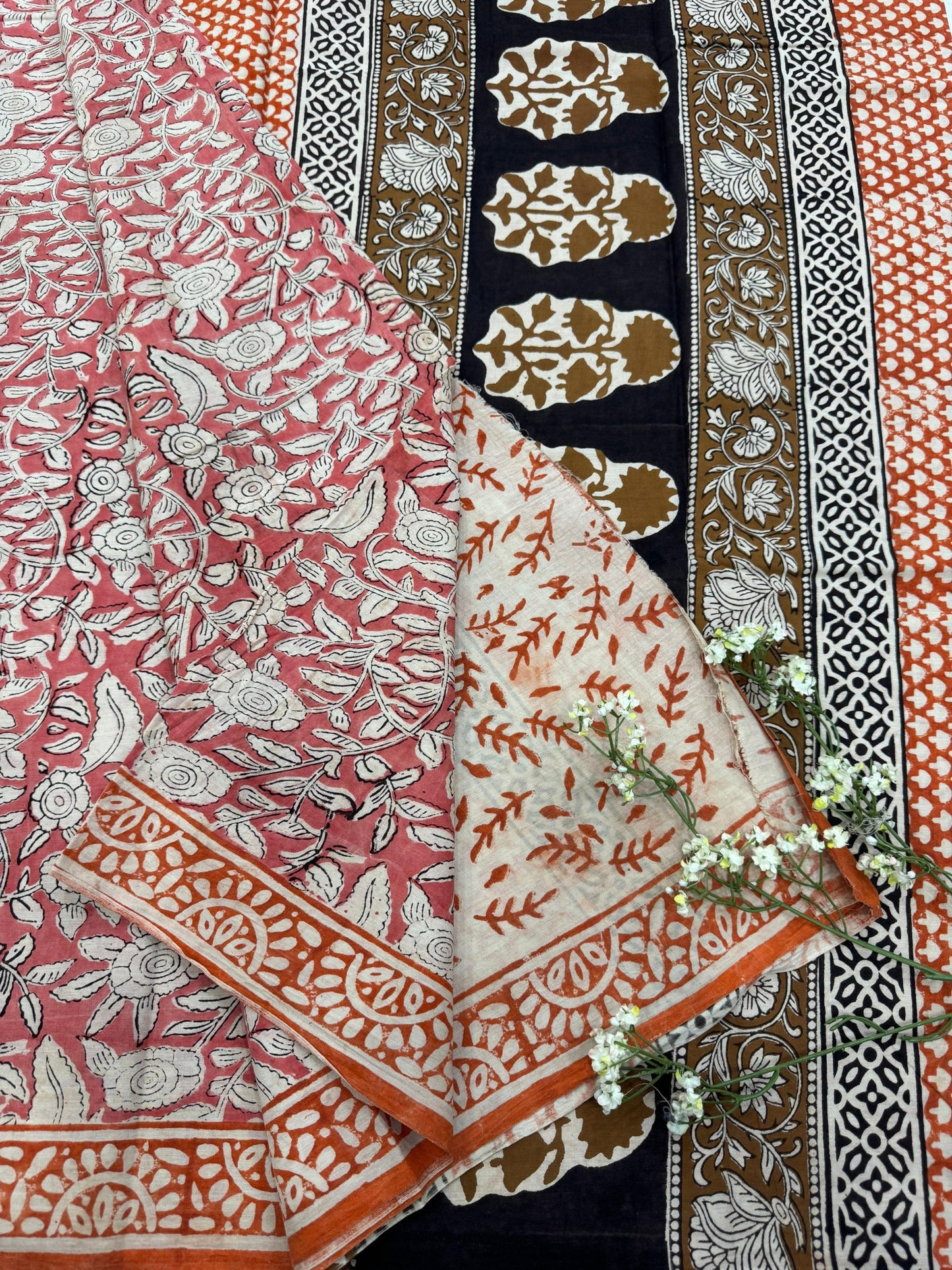 Pink Floral Jaal Cotton Mul Saree – Premium Handcrafted Wholesale Saree for Retailers