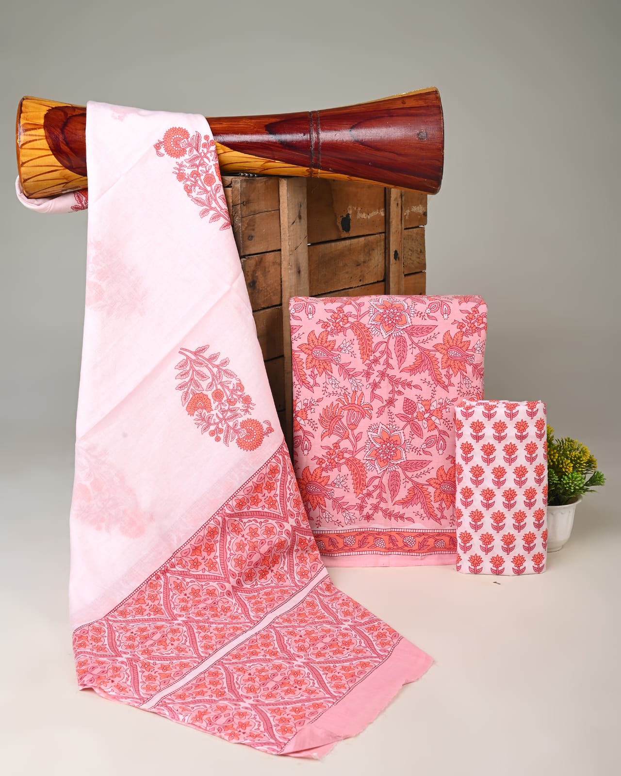 Pure cotton mulmul dress material wholesale in pink, handblock printed dress material for boutique, designer & bulk buyers – Fabtexs