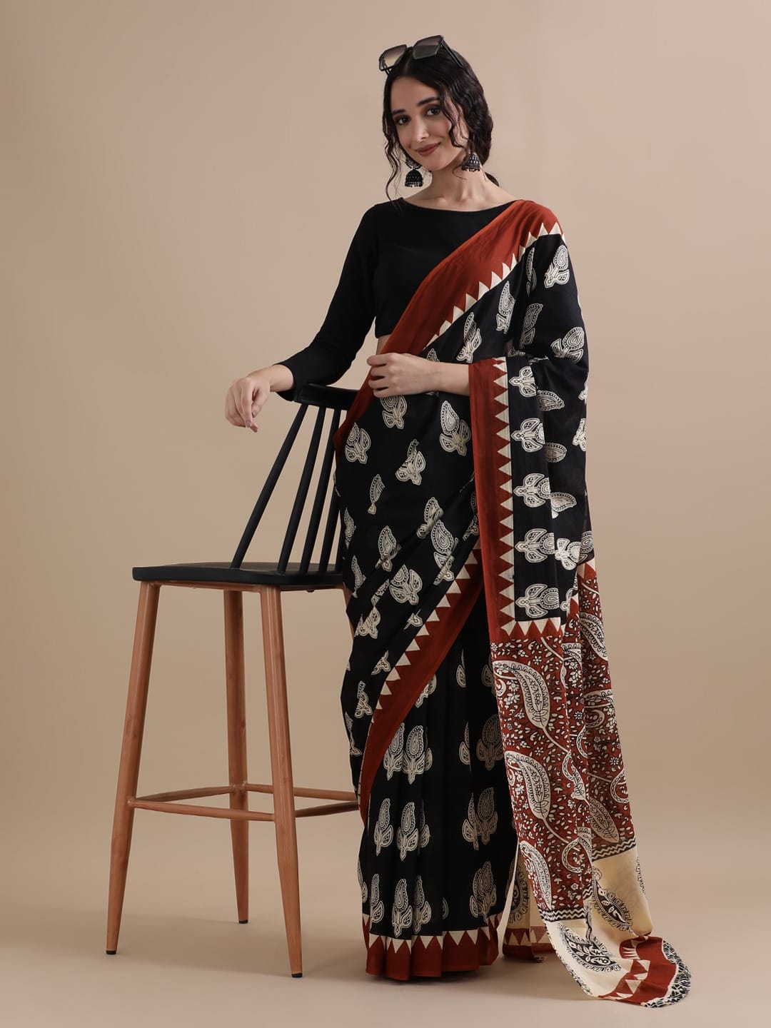 Cotton mulmul handblock printed saree wholesale in black maroon butta border