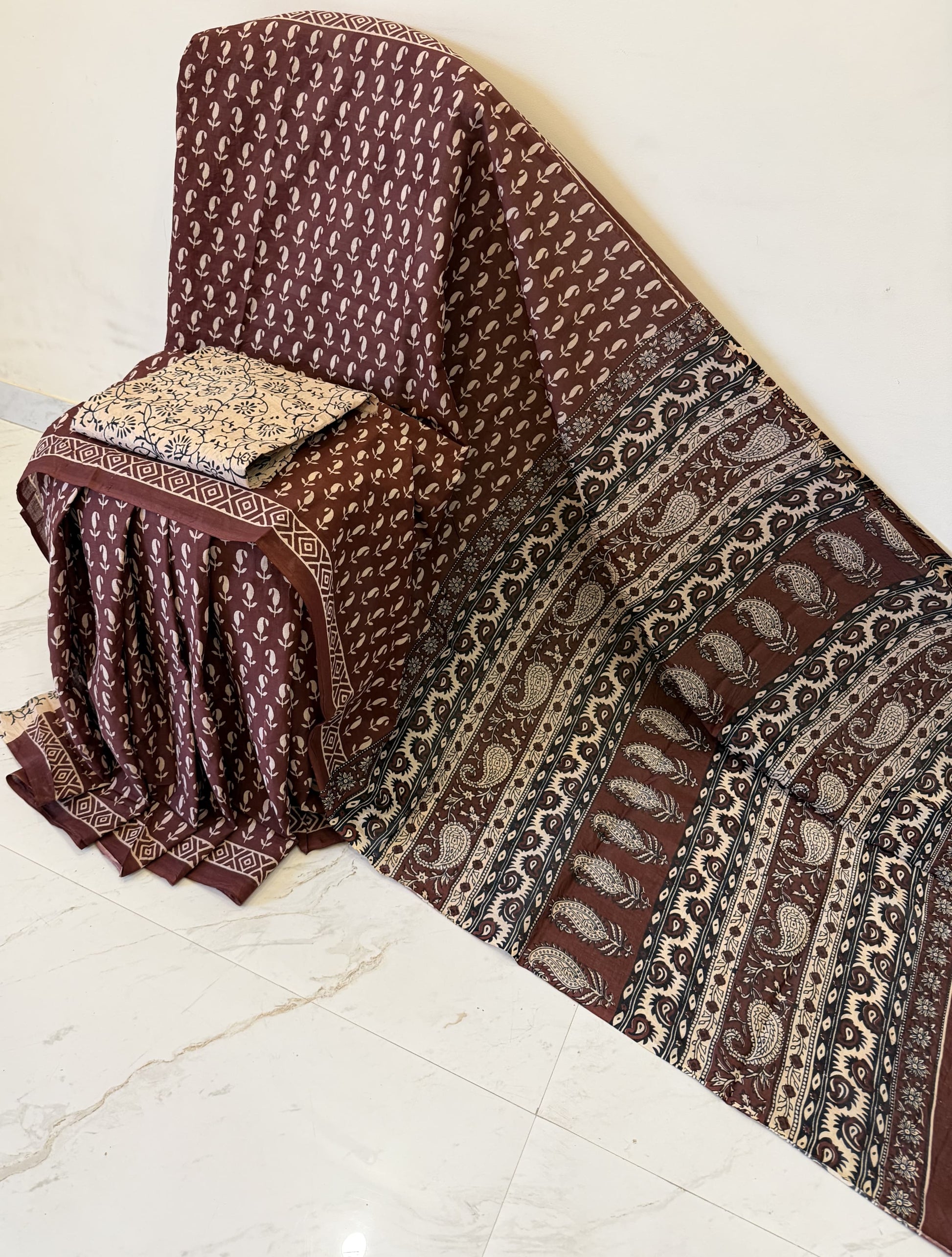 Cotton mulmul handblock printed saree wholesale in brown Ajrakh pattern