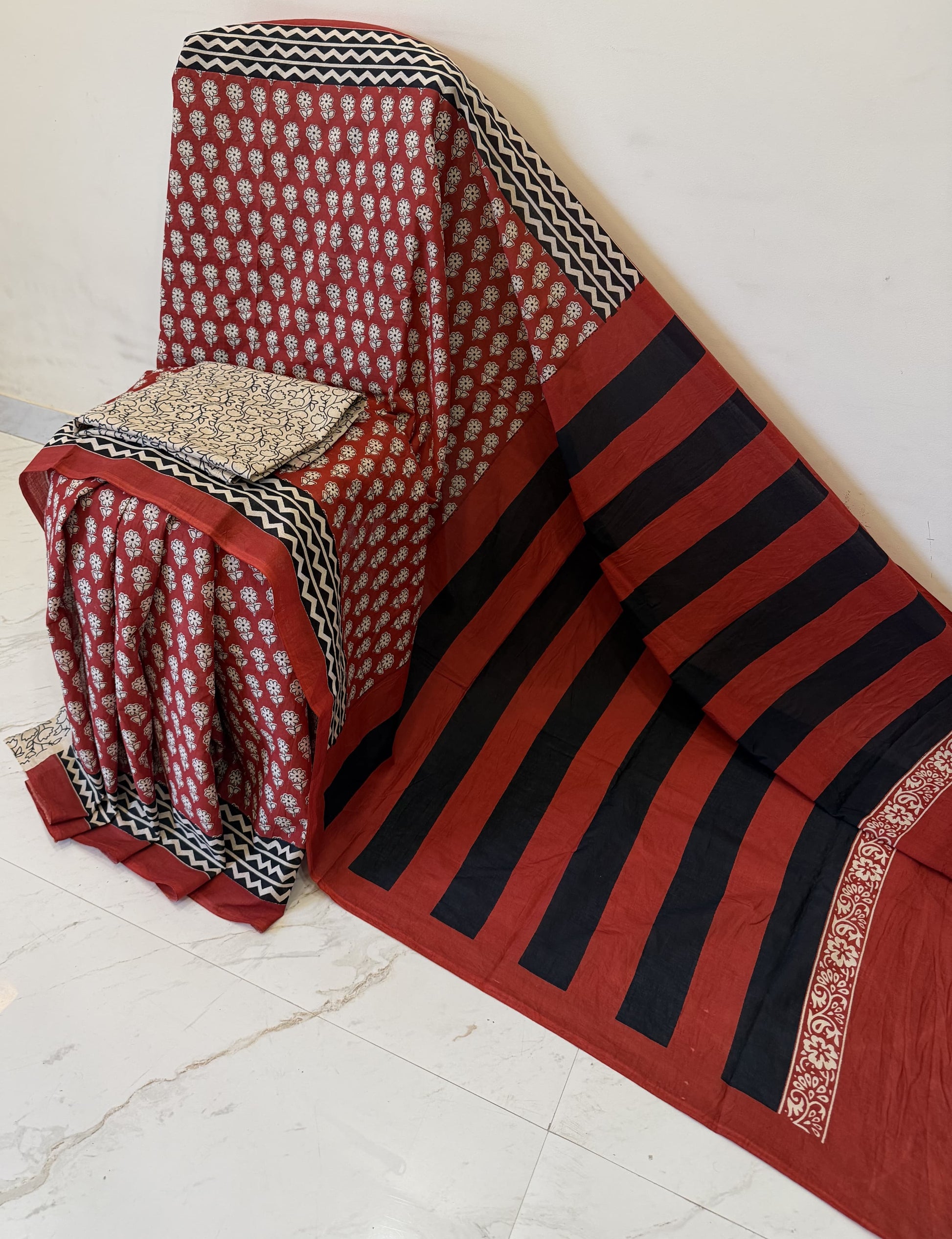 Cotton mulmul handblock printed saree wholesale in maroon Ajrakh design