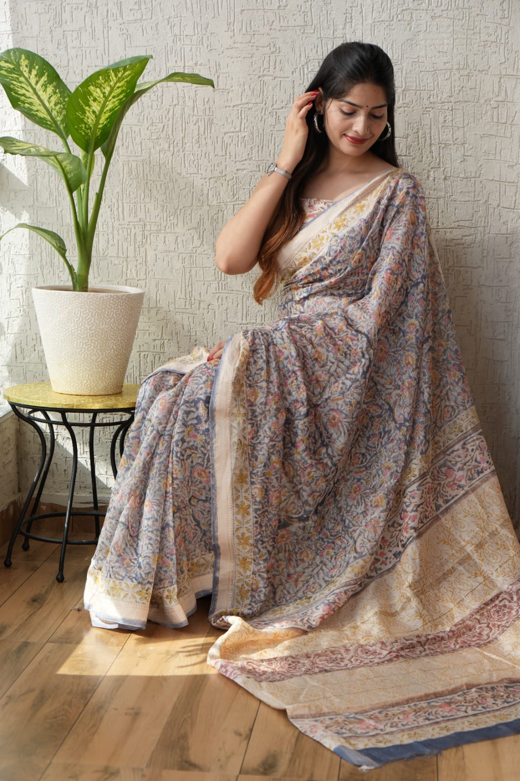 Cream Maheshwari Silk Handblock Printed Saree with Floral Design – Lightweight Wholesale Silk Saree