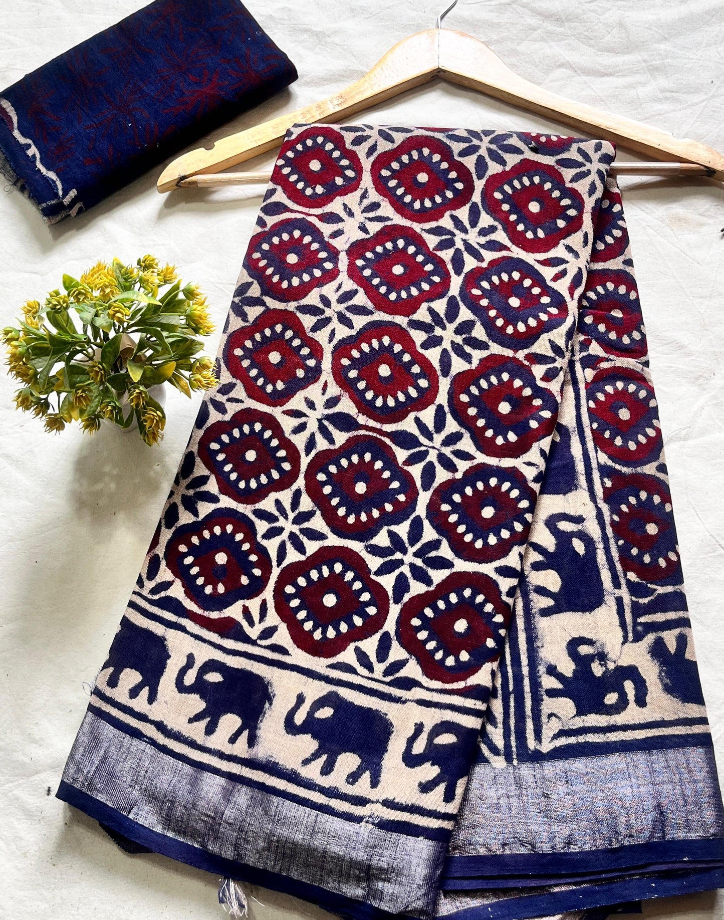 Indigo Motif Saree – Handcrafted cotton linen handblock printed saree wholesale for boutiques and designers