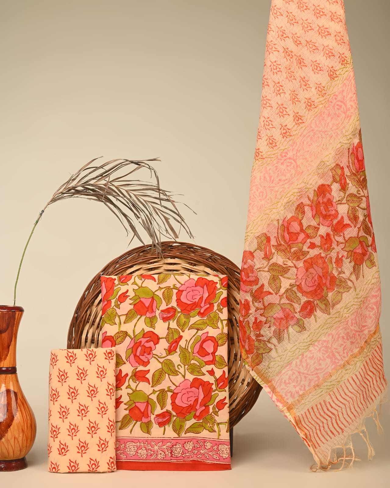 Wholesale Kota Doria Peach Jaal Dress Material – Lightweight handblock printed fabric for designers, boutiques & bulk orders Fabtexs
