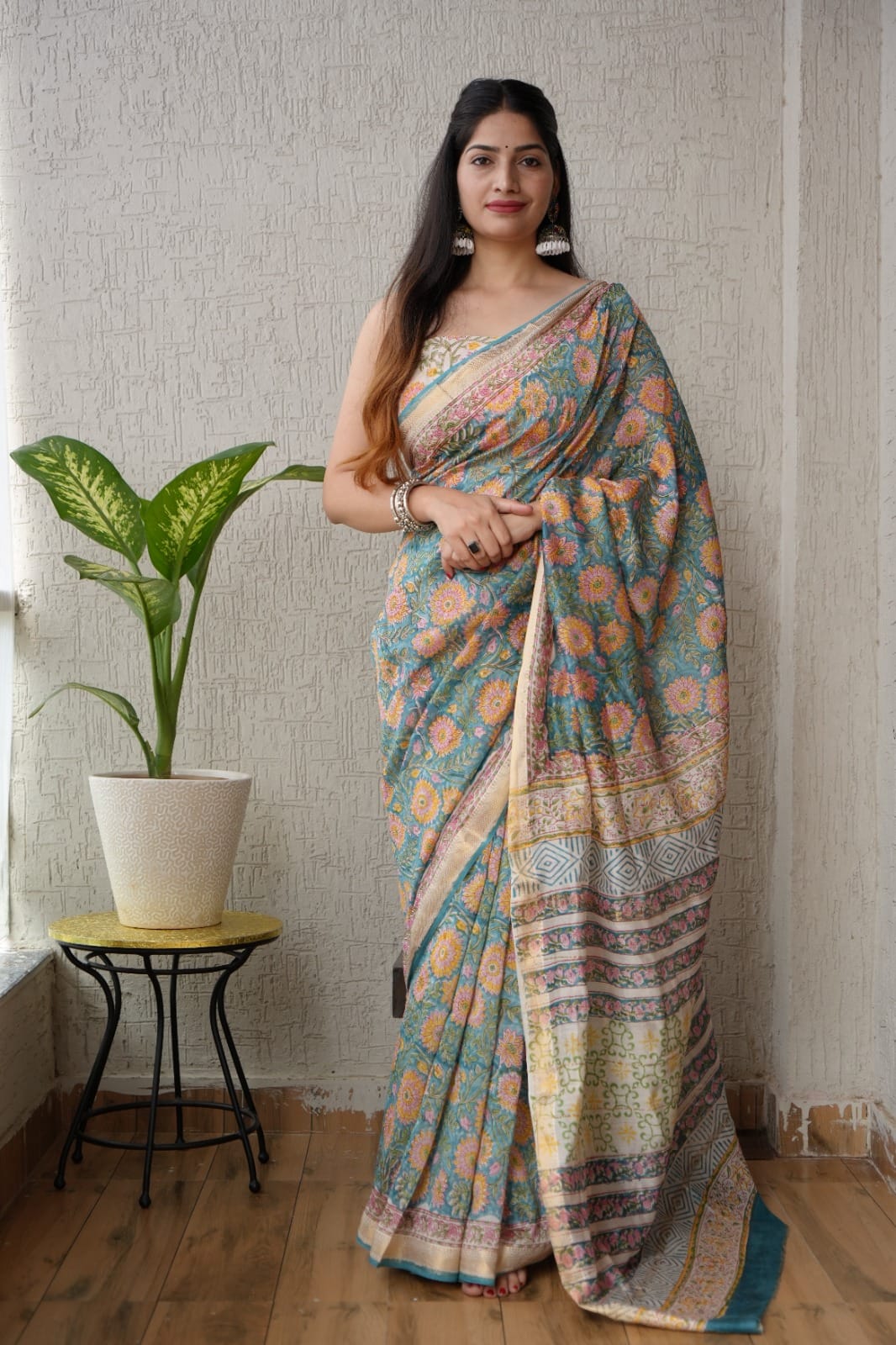 Light Blue Maheshwari Silk Handblock Printed Saree with Floral Jaal – Wholesale Designer Silk Saree