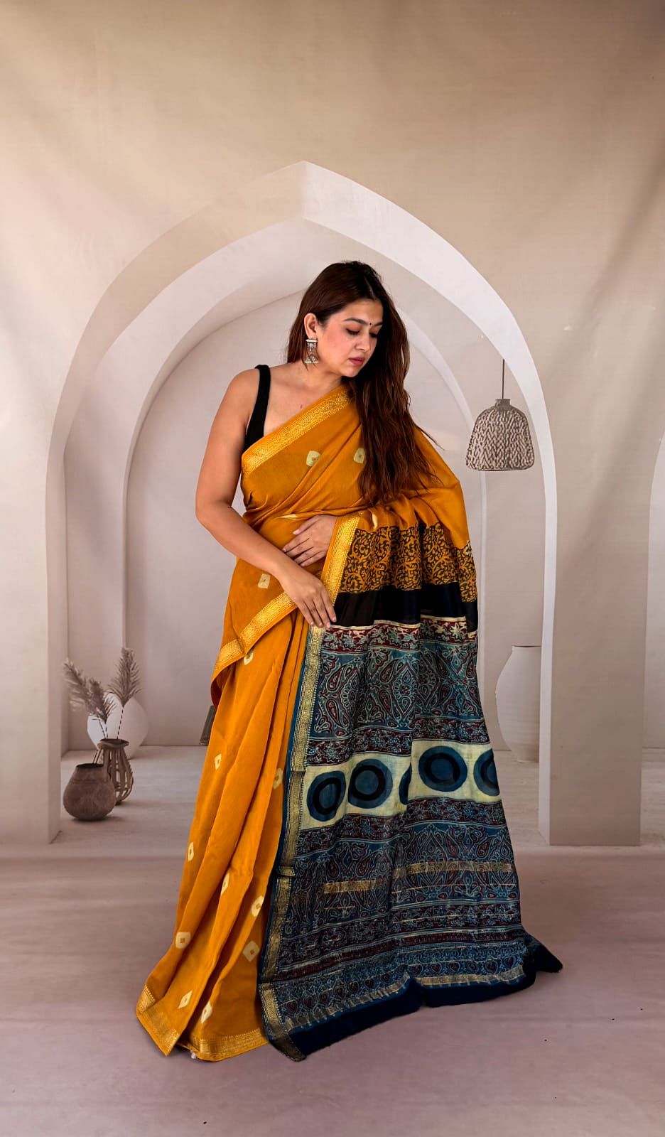 Madder Red Maheshwari Silk Handblock Printed Saree with Zigzag and Paisley Pallu – Wholesale Designer Silk Saree