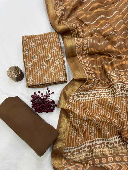 Handwoven Maheshwari Silk Brown Booti Dress Material – Artisan-crafted fabric for designers and boutique collections