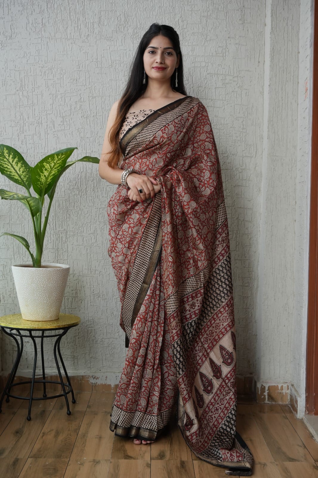 Maroon Maheshwari Silk Handblock Printed Saree with Floral Jaal – Wholesale Designer Silk Saree