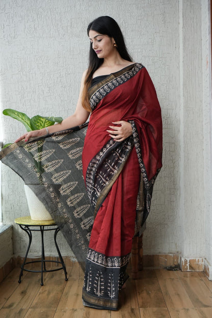 Maroon Maheshwari Silk Handblock Printed Saree with Plain Body and Black Printed Pallu – Wholesale Silk Saree
