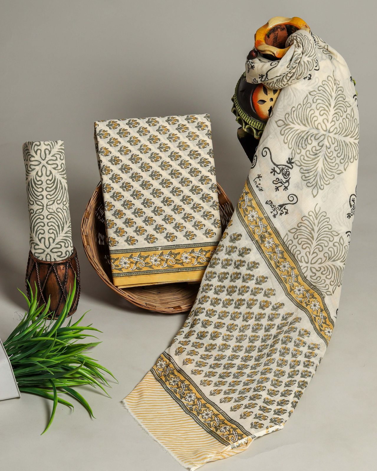 Wholesale Handblock Printed Cotton Mul Mul Suit Set with Mul Dupatta – Offwhite Color, Handcrafted in Rajasthan for Designers, Boutiques, and Bulk Orders